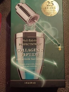 F Collagen & Peptide Anti-Wrinkle Face Serum - Green